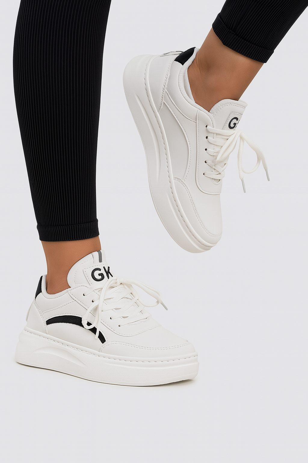gid://shopify/MediaImage/26581722398790